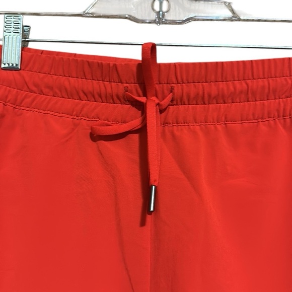 ATHLETA BAJA SHORT NWT Hibiscus Red Wrinkle resistant Light Weight Size 14 - Picture 7 of 14